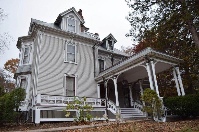 Full exterior painting of historic 1800's Wellesley home