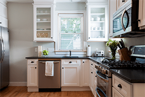 Bright Modern Tidy Kitchen Remodel